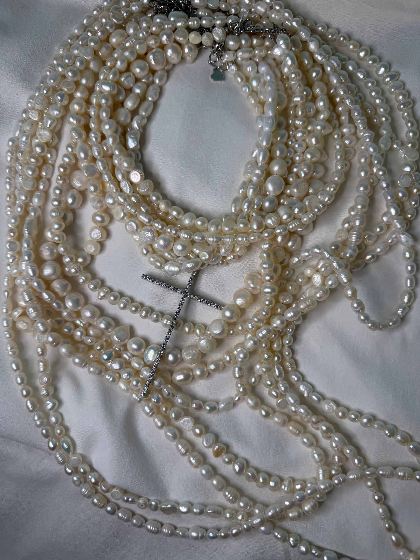 UNREAL multilayer freshwater pearls necklace with silver plated cross pendant with crystals